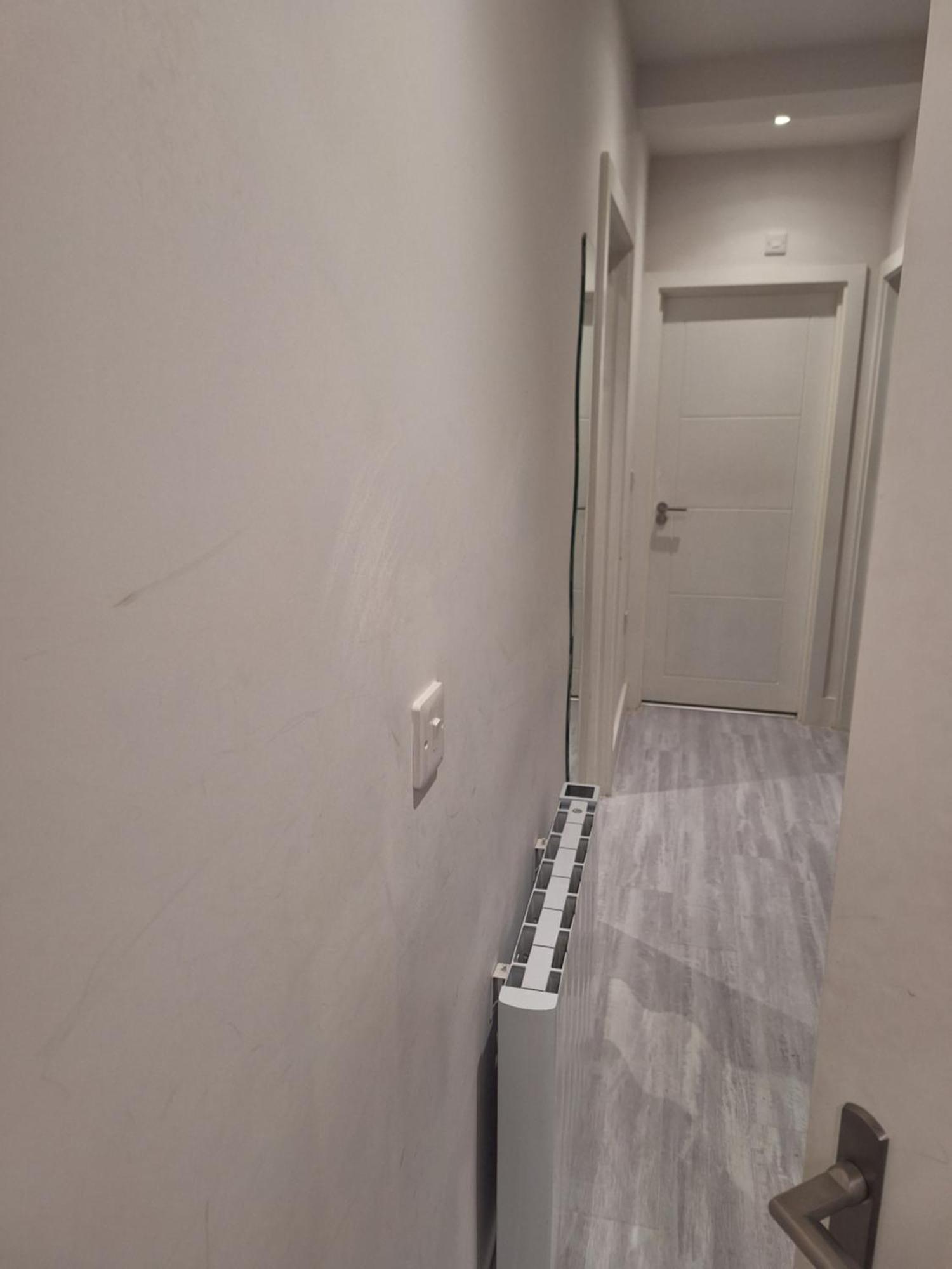 Budget Single Room Only For One Adult - Shared Flat Northolt  ภายนอก รูปภาพ