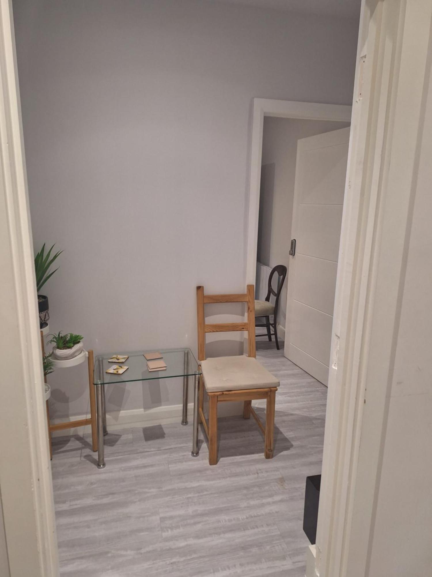 Budget Single Room Only For One Adult - Shared Flat Northolt  ภายนอก รูปภาพ